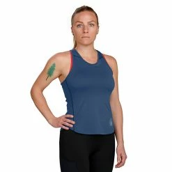 Ultimate Direction Women's Cumulus Tank -Cold Ready Shop 10525209x1037243 zm